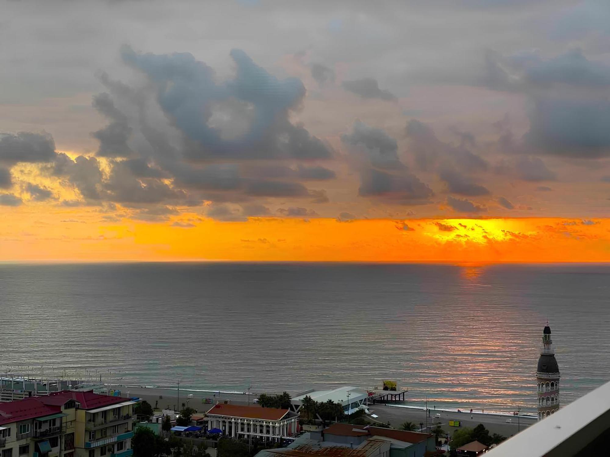 Orbi Panoramic Aparthotel Batumi Exterior foto